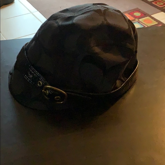 Coach hat - Picture 3 of 5